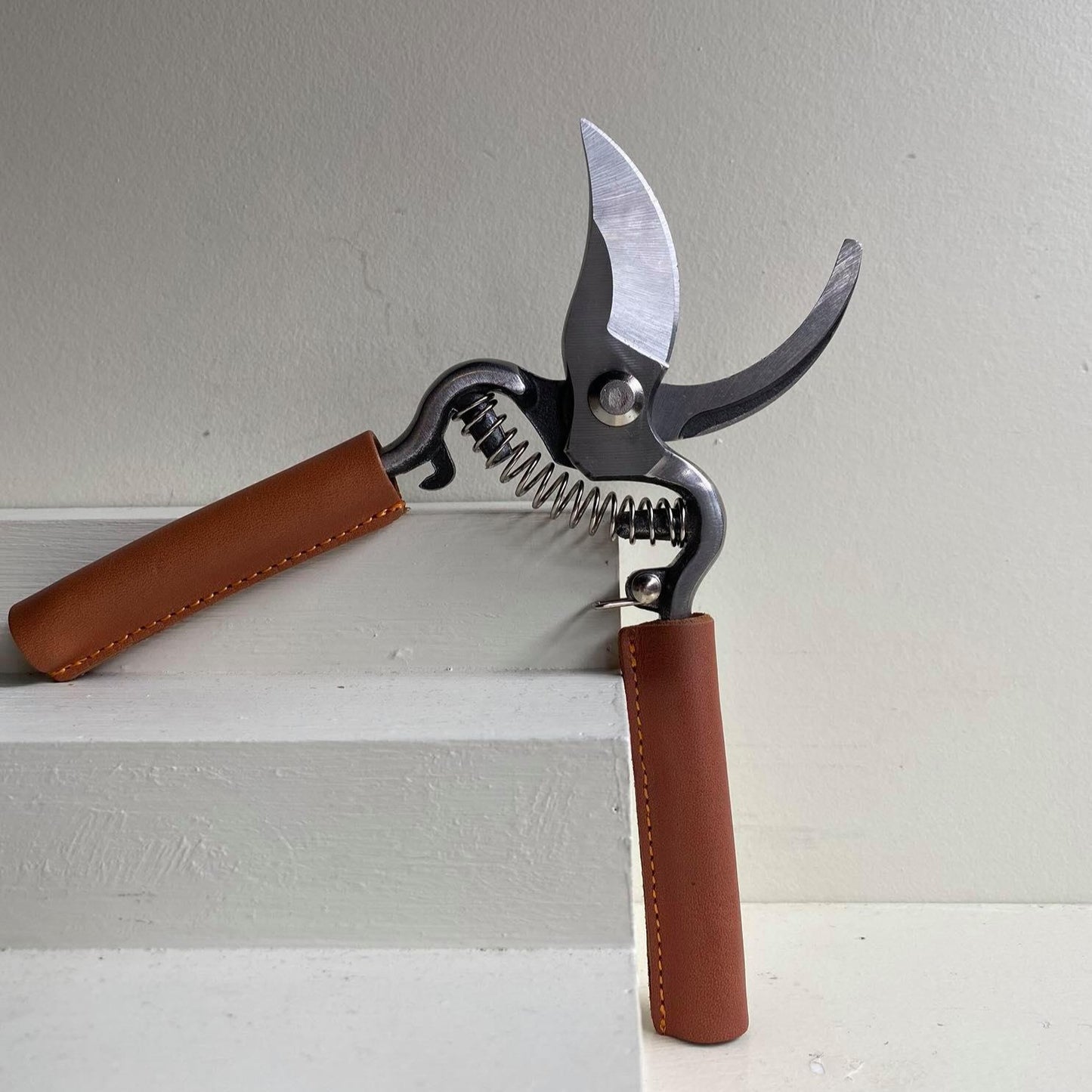 Leather Handled Secateurs