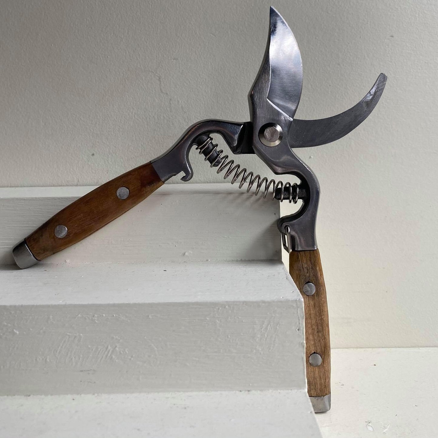Wooden Handled Secateurs